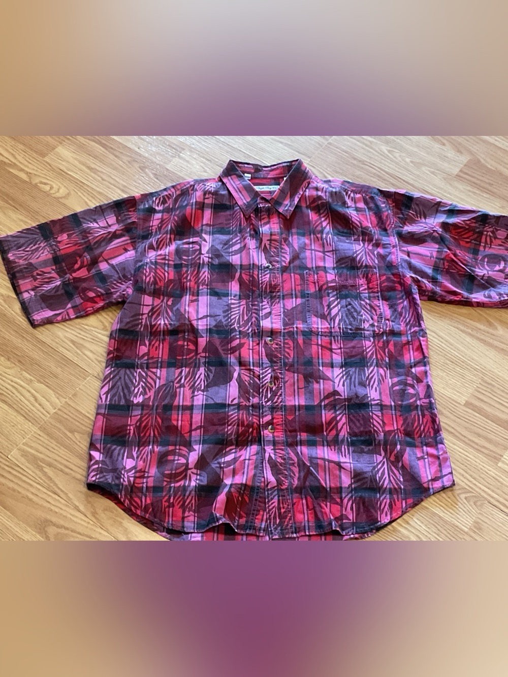90’ VTG BUGLE BOY L. Men's Short-Sleeve Plaid Button-Up Shirt in Red &PINK